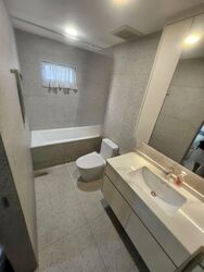 Sixth Avenue (D10), Terrace #568433981
